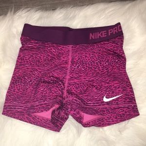 NIKE PRO’S